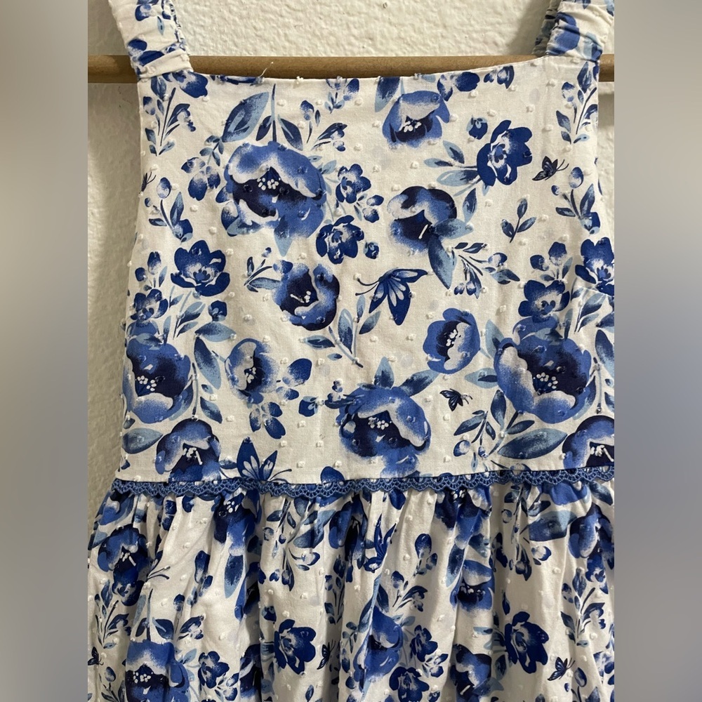 Grand millennial Floral Blue and White Dress - Picture 2 of 4